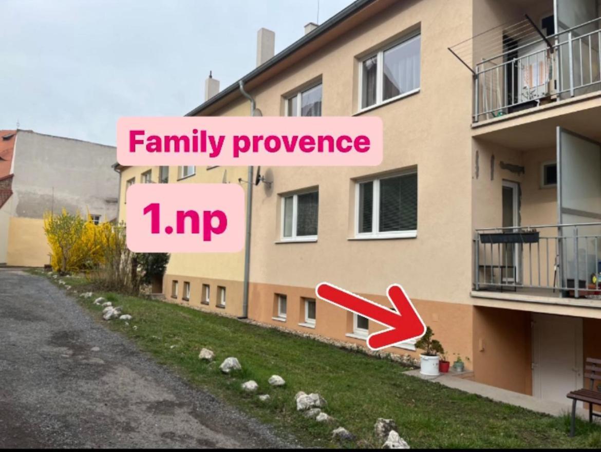 Family Provence Mikulovアパートメント エクステリア 写真